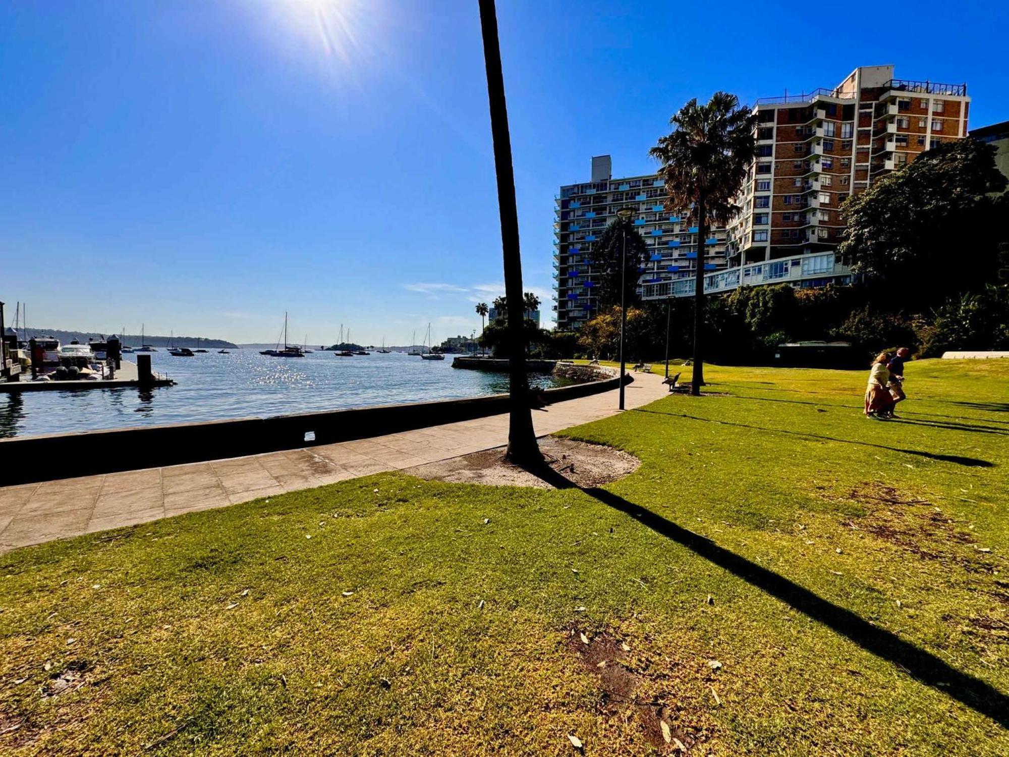 Studio Apt With Parking Balcony & Water Views Sídney Exterior foto